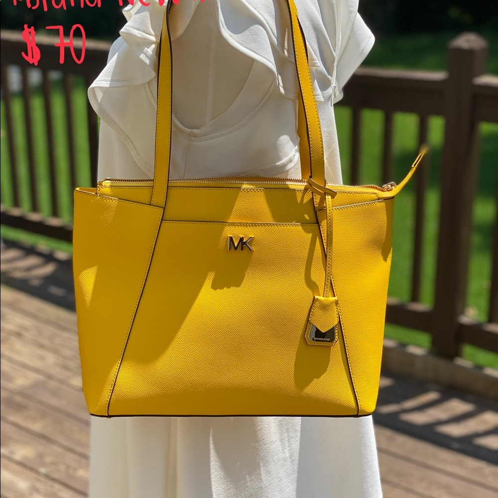 Michael Kors tote